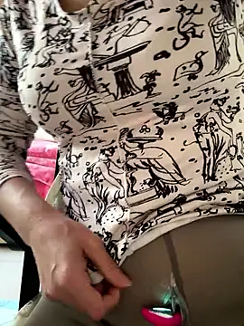 aniani11 online show from December 18, 6:52 am