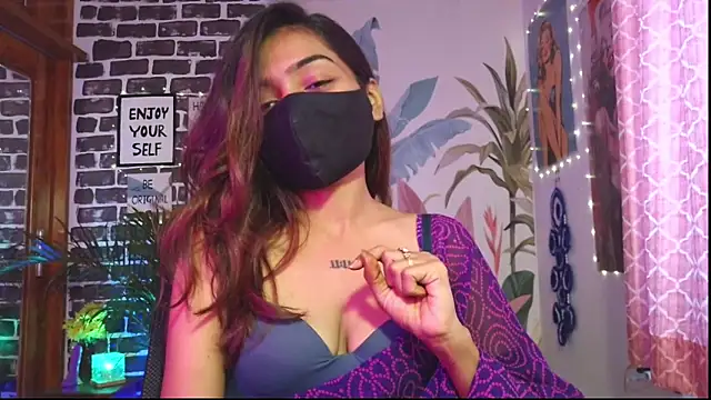 Saloni9 online show from April 4, 4:11 am