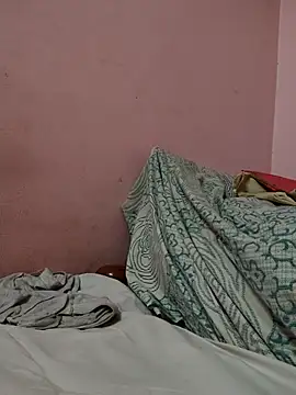 Snapshot of pujapujarrrr chatting on November 2, 8:17 am pujapujarrrr online show from November 2, 8:17 am