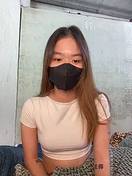 Snapshot of BUNNY050465 chatting on November 14, 3:11 pm BUNNY050465 online show from November 14, 3:11 pm