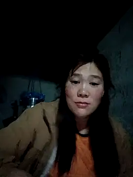 Snapshot of -Lana-123 chatting on December 18, 11:00 pm -Lana-123 online show from December 18, 11:00 pm