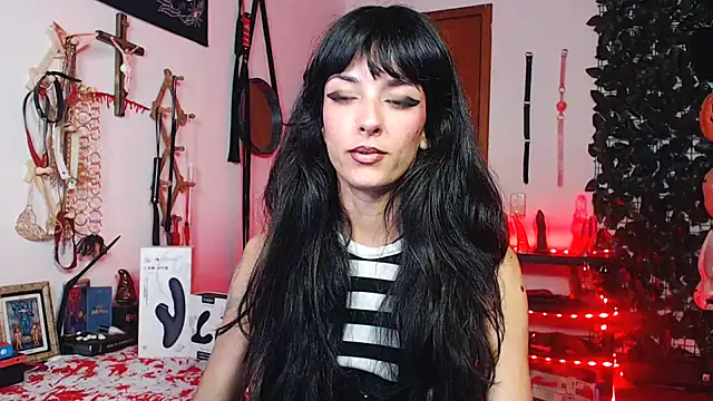 Snapshot of CarrieBurton chatting on November 7, 1:33 pm CarrieBurton online show from November 7, 1:33 pm