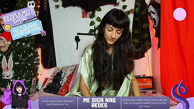 Snapshot of CarrieBurton chatting on December 3, 3:21 pm CarrieBurton online show from December 3, 3:21 pm