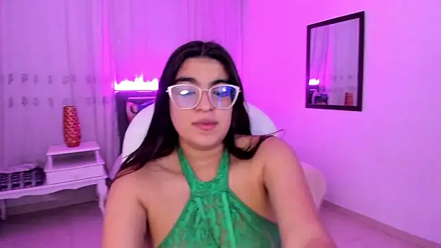 Luna Jonnes1 online show from February 8, 11:13 am