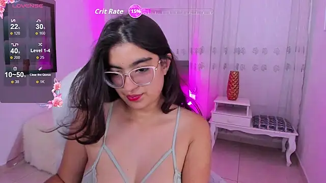 Luna Jonnes1 online show from April 19, 2:33 am