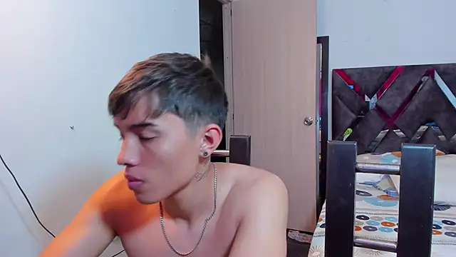 MollyandFher online show from November 24, 2:22 am