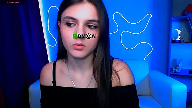 lisa dark  online show from February 28, 10:05 am