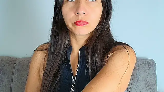 Snapshot of alana_pink95 chatting on November 11, 12:38 pm alana pink95 online show from November 11, 12:38 pm