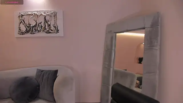 Snapshot of BellaConnorX chatting on November 7, 3:28 am BellaConnorX online show from November 7, 3:28 am