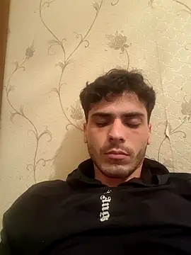 Snapshot of ZAminn6789 chatting on December 17, 7:31 pm ZAminn6789 online show from December 17, 7:31 pm