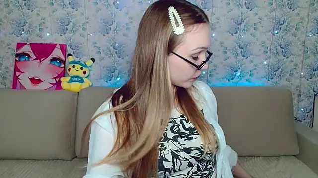 Snapshot of phreshgirlswag chatting on November 12, 1:17 am phreshgirlswag online show from November 12, 1:17 am