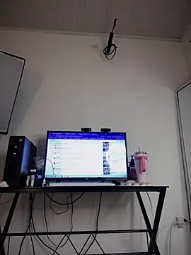 Snapshot of Natural_BIGASS_Nina chatting on November 30, 10:58 pm Natural BIGASS Nina online show from November 30, 10:58 pm