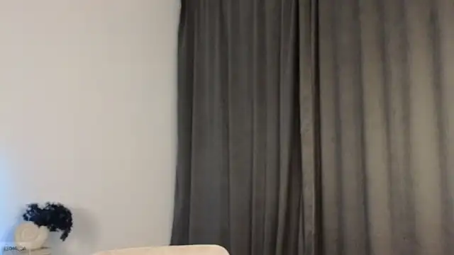 Snapshot of adele_armass chatting on November 14, 11:24 pm adele armass online show from November 14, 11:24 pm