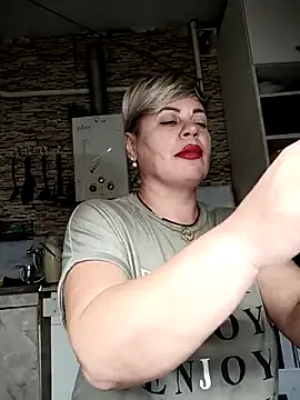 Snapshot of MilkySky chatting on November 8, 9:46 pm MilkySky online show from November 8, 9:46 pm