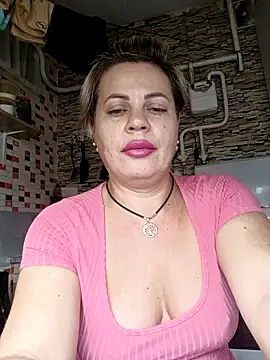 Snapshot of MilkySky chatting on November 12, 10:30 pm MilkySky online show from November 12, 10:30 pm