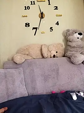 Snapshot of MilkySky chatting on December 17, 9:32 pm MilkySky online show from December 17, 9:32 pm