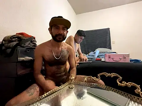 Snapshot of Barbanegra91mx chatting on November 14, 6:01 am Barbanegra91mx online show from November 14, 6:01 am