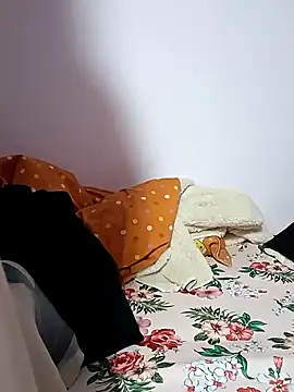 Snapshot of Drizzle-Rian chatting on December 13, 9:20 pm Drizzle-Rian online show from December 13, 9:20 pm