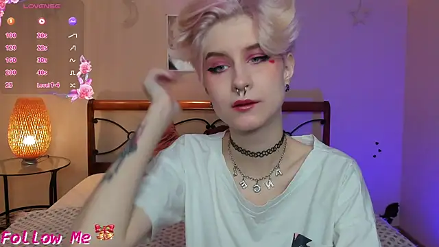 Snapshot of Angel_Julles chatting on December 5, 1:14 am Angel Julles online show from December 5, 1:14 am