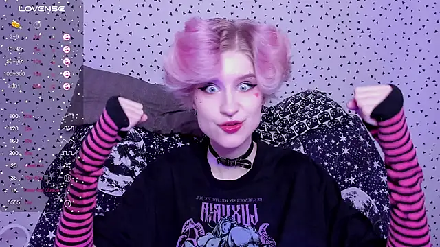 Angel Julles online show from May 1, 3:44 am