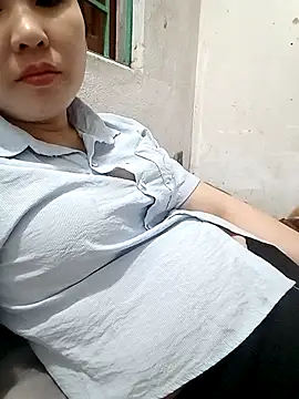 Snapshot of Elina_99 chatting on November 7, 1:05 am Elina 99 online show from November 7, 1:05 am