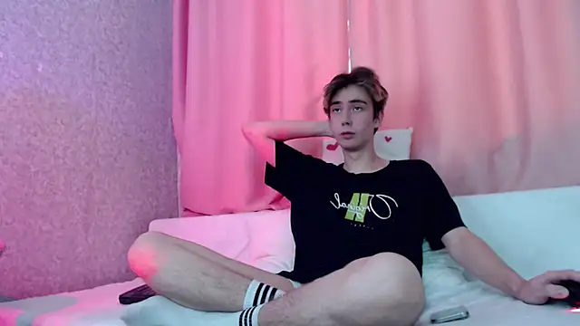 Snapshot of Harvey_foster chatting on November 28, 7:00 am Harvey foster online show from November 28, 7:00 am