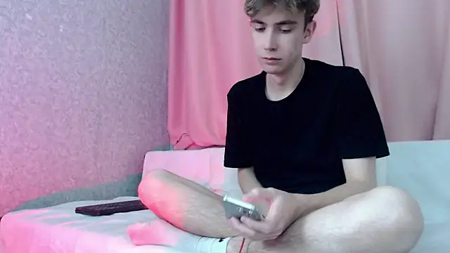 Harvey foster online show from December 17, 3:18 pm