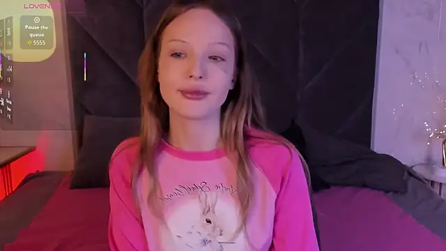 Iris Fresh online show from December 4, 8:39 pm