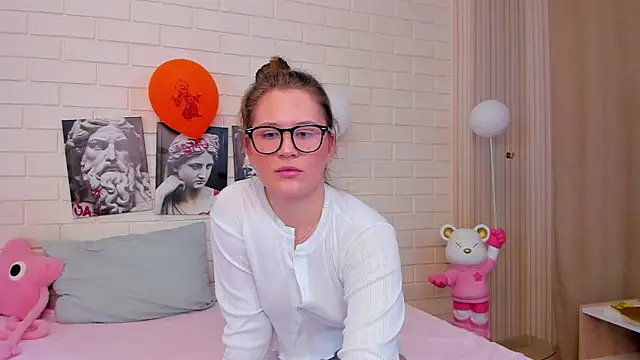 Snapshot of Tinky_kinky chatting on November 16, 11:38 am Tinky kinky online show from November 16, 11:38 am