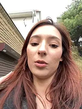 Snapshot of LilluKatten chatting on November 19, 10:26 am LilluKatten online show from November 19, 10:26 am