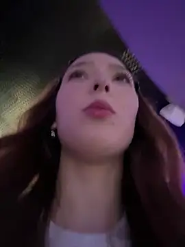 LilluKatten online show from March 12, 1:28 pm