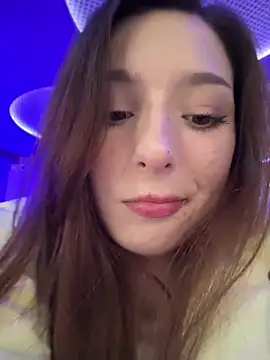 LilluKatten online show from March 17, 1:25 pm