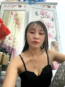 Snapshot of Amino-Suca chatting on November 2, 10:50 am Amino-Suca online show from November 2, 10:50 am