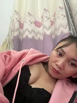 Snapshot of Amino-Suca chatting on November 22, 3:33 pm Amino-Suca online show from November 22, 3:33 pm