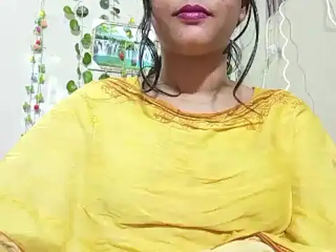 Snapshot of Nancy_queen001 chatting on December 2, 5:02 am Nancy queen001 online show from December 2, 5:02 am