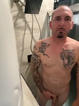 Snapshot of RobsBigD chatting on November 27, 9:44 am RobsBigD online show from November 27, 9:44 am