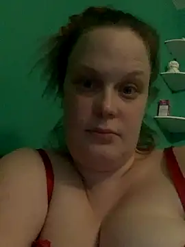 Snapshot of Siddypops99 chatting on October 31, 10:33 pm Siddypops99 online show from October 31, 10:33 pm