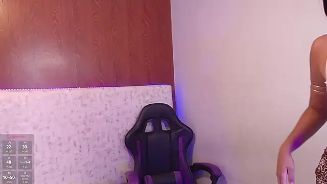 Snapshot of kathamuller_1 chatting on November 5, 8:09 pm kathamuller 1 online show from November 5, 8:09 pm