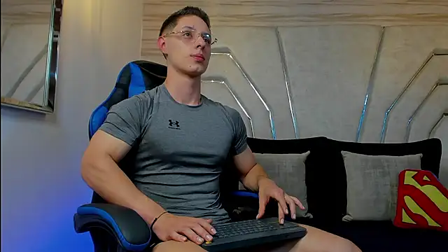 MAXTHOMSON online show from February 14, 12:29 am