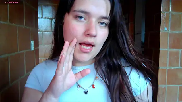 Charlotte Allen  online show from November 7, 10:21 pm