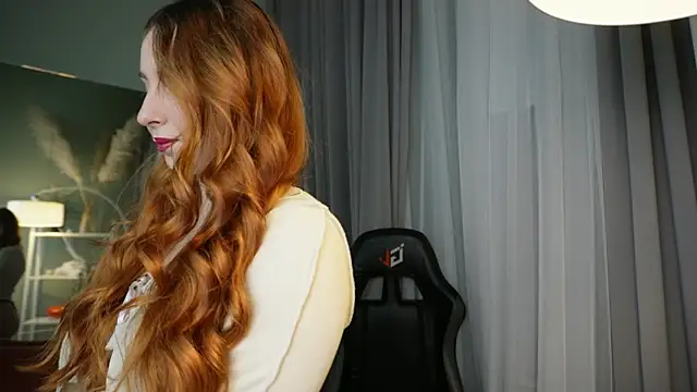 Cherry Flame  online show from November 5, 9:04 pm