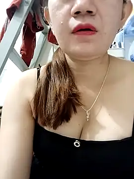 Snapshot of codaivensong chatting on November 11, 2:50 pm codaivensong online show from November 11, 2:50 pm