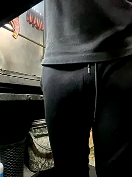 Snapshot of Dylams_maja chatting on November 6, 11:15 pm Dylams maja online show from November 6, 11:15 pm