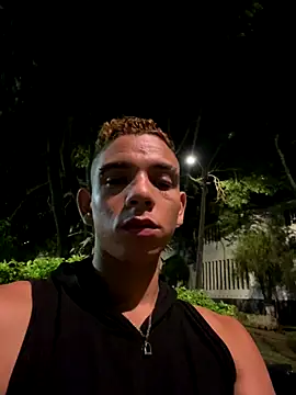 Snapshot of Dylams_maja chatting on December 1, 11:54 pm Dylams maja online show from December 1, 11:54 pm