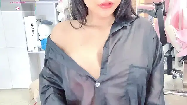 Snapshot of CIIN_CIIN chatting on December 2, 6:41 am CIIN CIIN online show from December 2, 6:41 am