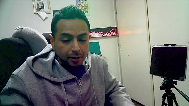 YoungStallionXL online show from February 25, 7:40 am