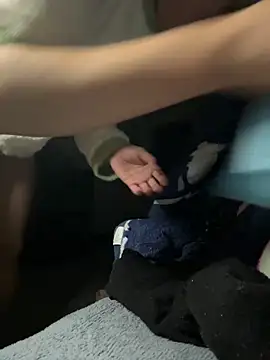 Snapshot of daaqnn chatting on December 5, 2:03 pm daaqnn online show from December 5, 2:03 pm