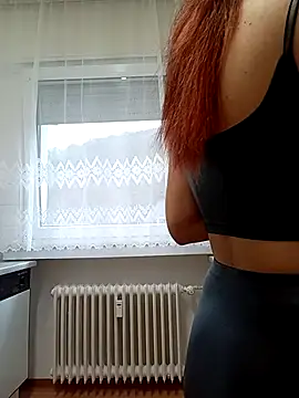 Snapshot of Aleioji10 chatting on February 12, 11:16 am Aleioji10 online show from February 12, 11:16 am