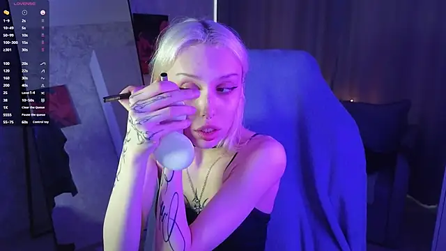 Snapshot of goth__tv chatting on November 26, 9:43 am goth tv online show from November 26, 9:43 am