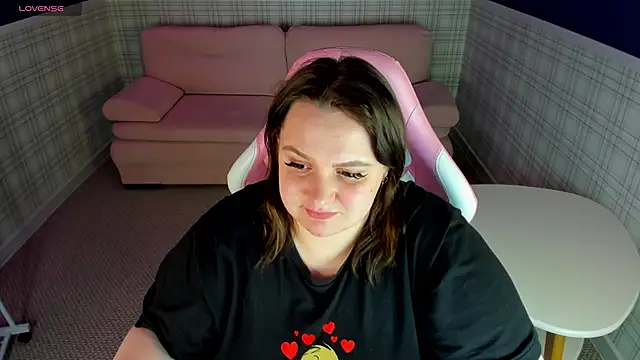 Snapshot of bbwsexis chatting on December 1, 4:01 pm bbwsexis online show from December 1, 4:01 pm